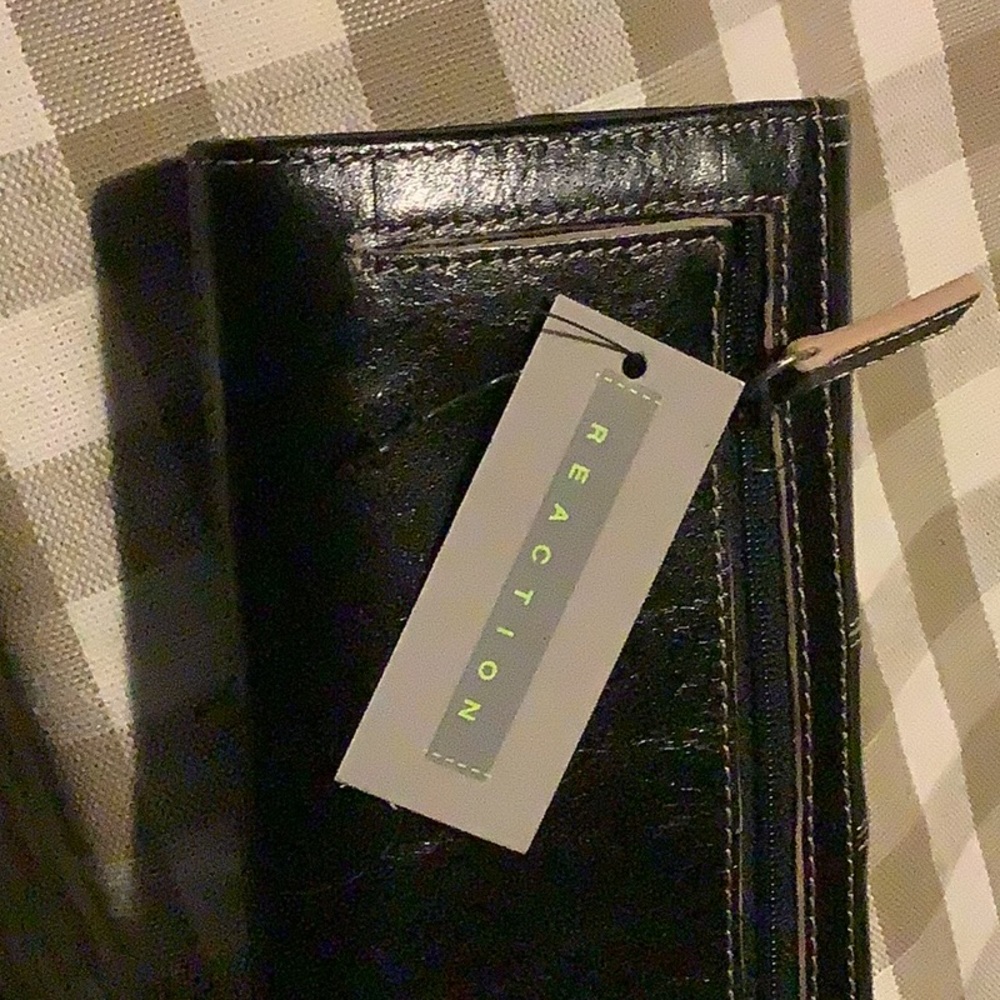 Wallet - Picture 3 of 4